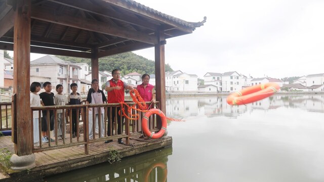 “现场教学”预防溺水