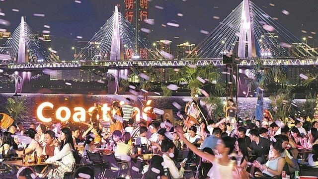 火爆夜经济