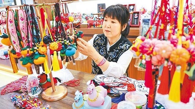 从“深闺”走向市场　陇原非遗传承人逆袭产业破局者