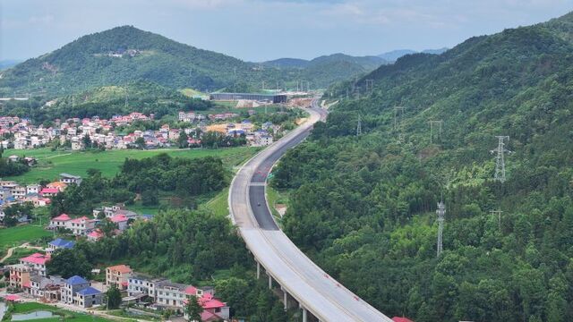 高速公路建设忙