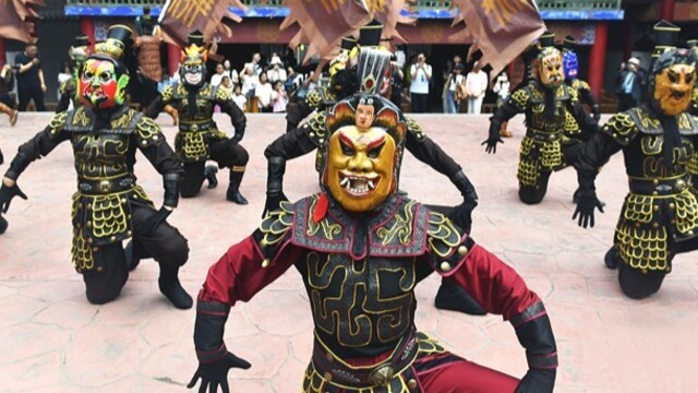 傩舞映古镇　兰州解锁“非”一般玩法