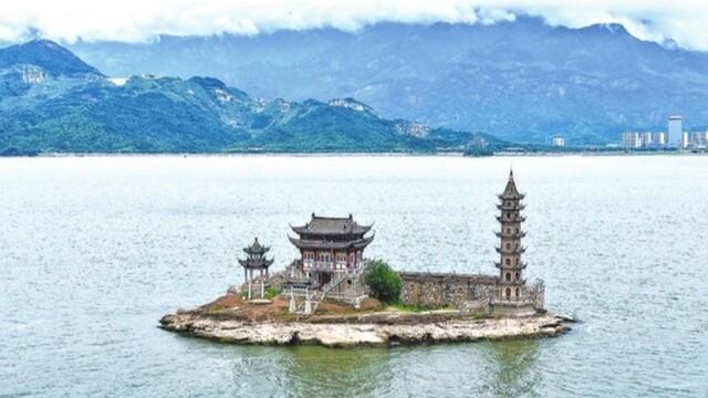 水中仙岛