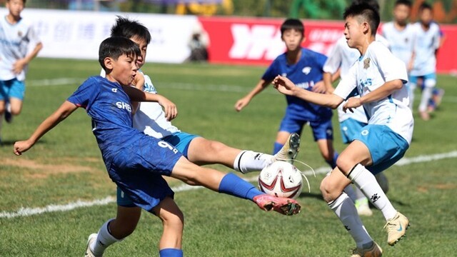 沿黄九省份青少年齐聚兰州逐梦绿茵