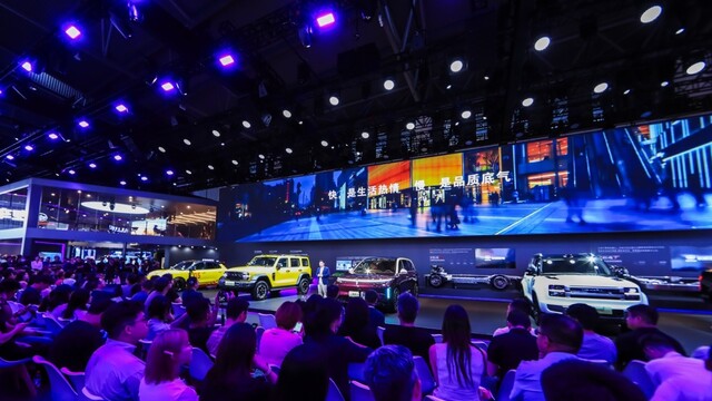 2026成都车展：魏牌携V8X/魏牌V9X亮相