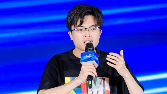 一张截图 vs 500亿美元，月之暗面突然遭遇暗剑