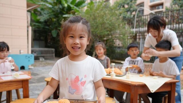 巧手做月饼 童趣迎中秋