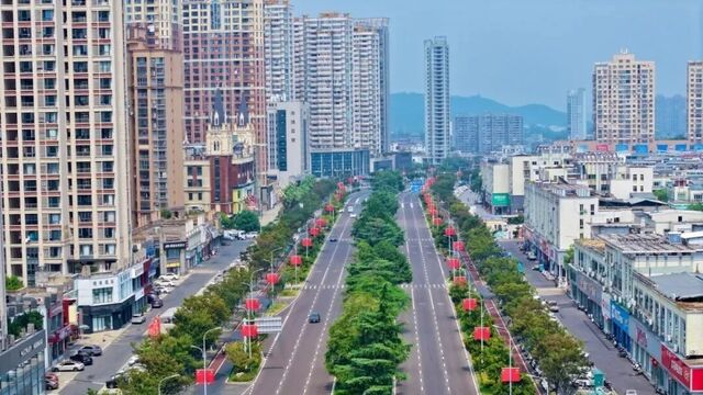 挂国旗 迎国庆