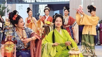 国风盛典燃动假日