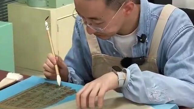 为什么古籍修复要在纸张背面进行　快来涨知识