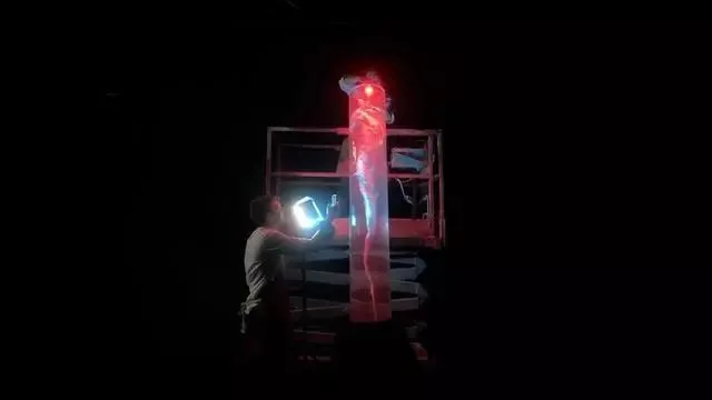 堪比科幻大片！苹果新实验发布：猜猜iPhone XS怎么拍的水？-由iphonexsmax拍摄水印