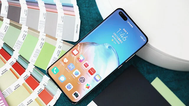 5988元的华为P40 Pro和8699元的iPhone11 Pro 哪个更值得买?-华为p40pro和苹果11promax对比
