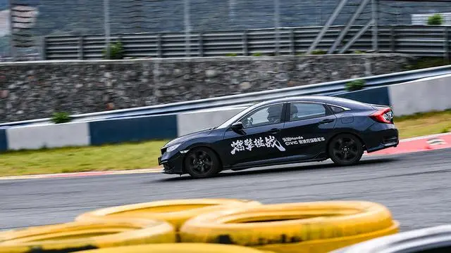 CIVIC等于什么？不是车，而是永远怀抱希望书写未来-civic ek9