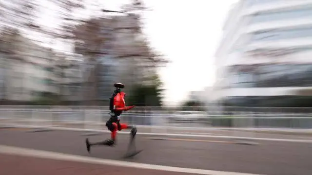 机器人跑半马比人快，有意义吗？