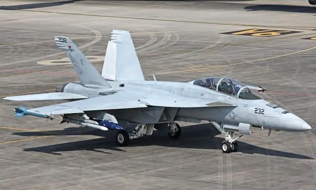 （F/A-18E/F的高速飞行性能很一般）