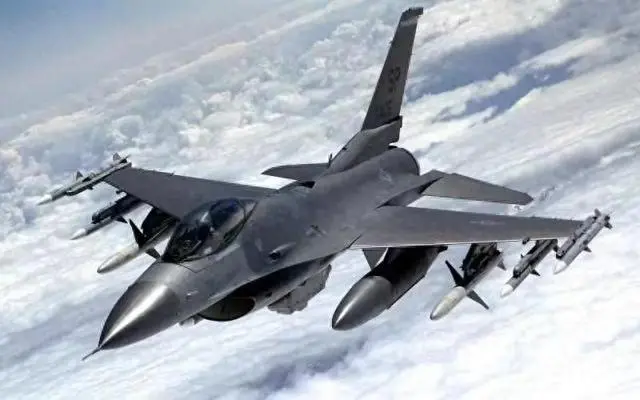 （F-16）