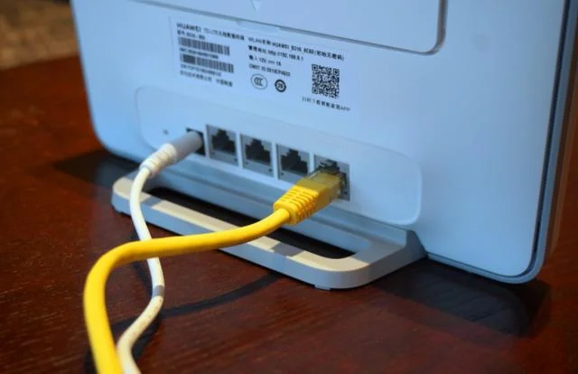 突破宽带模式限制，畅享随身WiFi模式！华为4G移动路由2 Pro上手-华为移动随身wifi4g无线路由器怎么连接