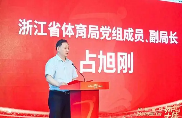 中国举重传奇人物亮相！22年前惊天逆转夺冠，如今48岁已是副局长