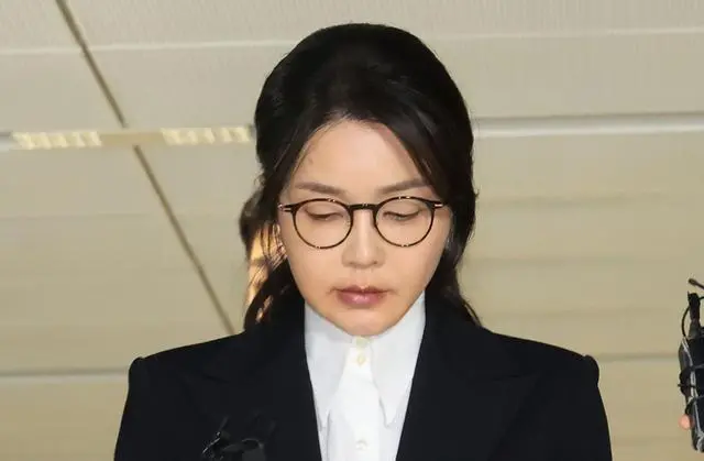 金建希卖官鬻爵 权力大过总统？前第一家庭走向终局