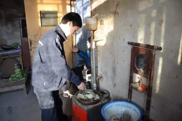 寒门学子庞众望|“学霸”的世界不仅有天赋，更有自律-庞众望休学了