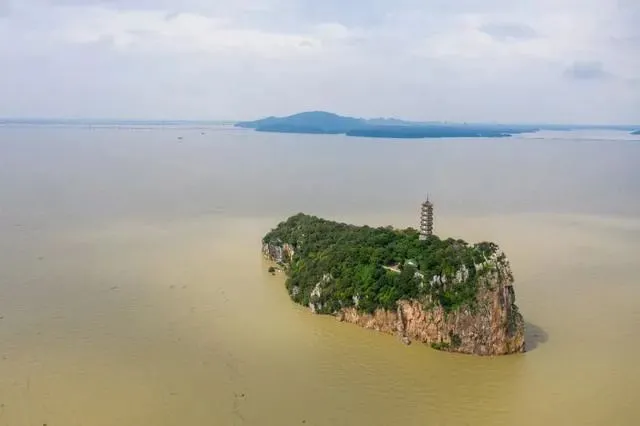 穿越4000年，大禹靠什么治2020年的水？(大禹当年是怎么治水的)