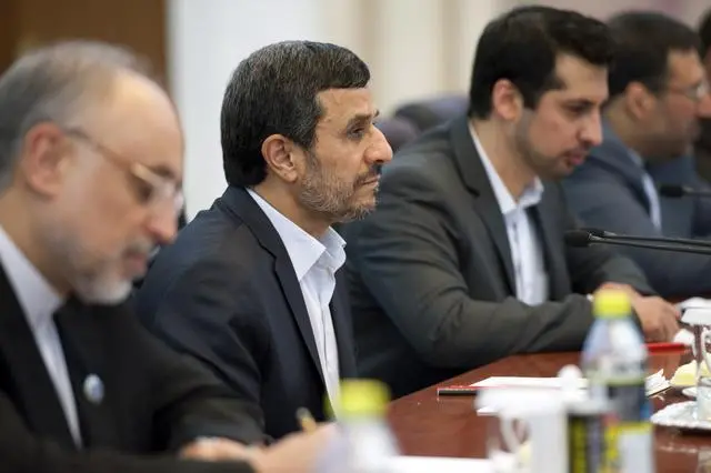 【内贾德据说有自己的智囊团】