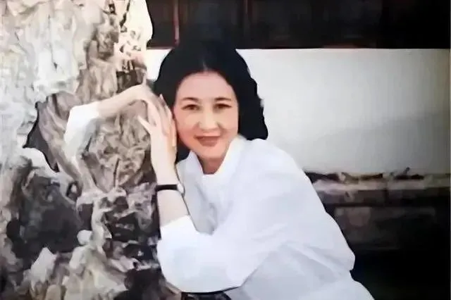 87岁范曾：娶37岁娇妻，人财两空？_https://www.izongheng.net_快讯_第5张