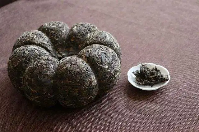 中国十大名贵茶叶 最贵的茶叶达52万元一两（中国最贵的十大名茶排名）