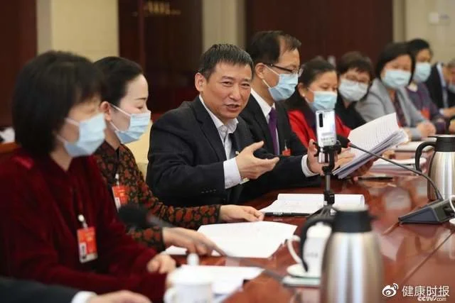 第十三届、十四届表全国人大代表、安徽省农科院副院长赵皖平。央视网图