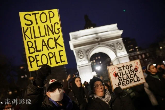 当地时间2023年1月28日，全美多地爆发抗议，谴责警察暴力执法。