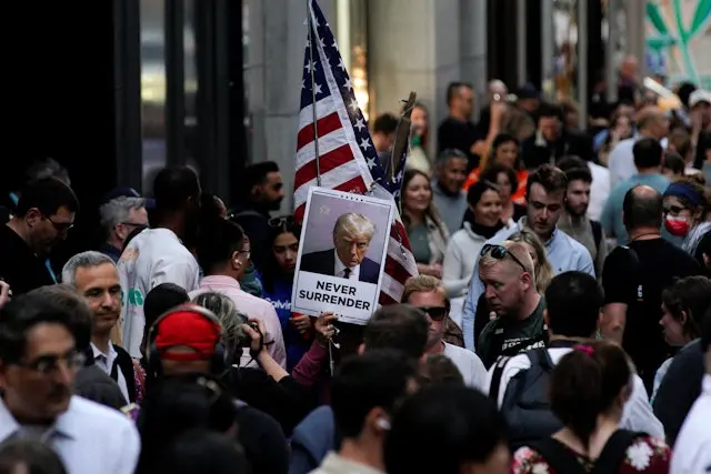 【特朗普的基本盘是他有恃无恐的资本】