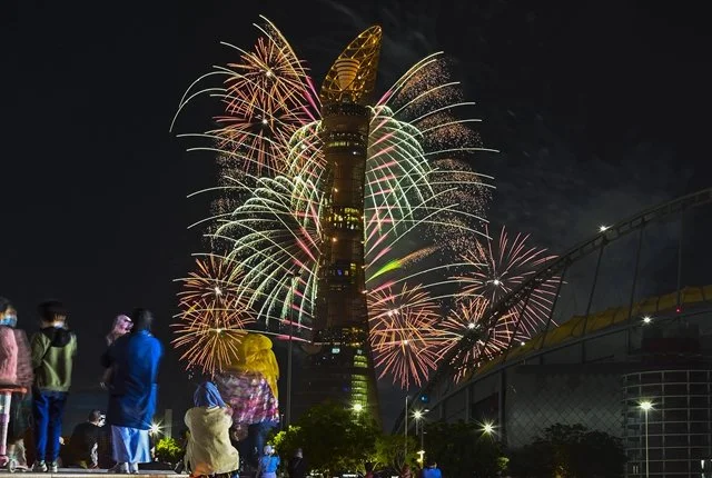 100元买不到一罐啤酒、1400块住集装箱式小旅馆 球迷承受最贵世界杯