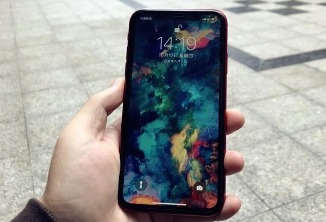 苹果两代旗舰对比：iPhone11和iPhone XS MAX，哪个更值得购买？-苹果11和xs max有什么区别