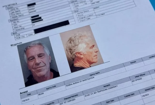 美媒：他们都说与爱泼斯坦不熟，但新文件显示事实并非如此