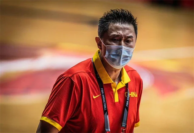 杜锋执教向国足看齐！连续两次亚洲杯止步8强，历史首次输黎巴嫩