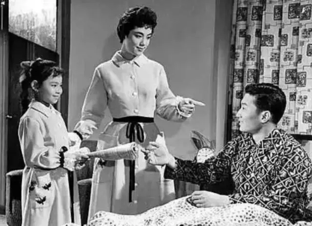 《楼下闩水喉》（1953）