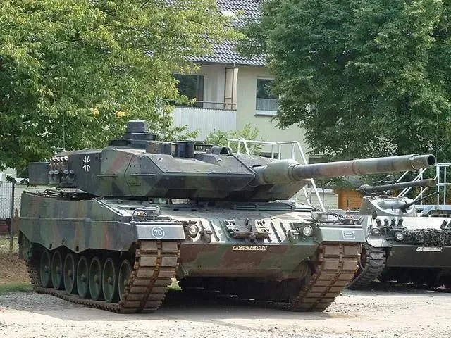 德军“豹2”坦克 图：资料