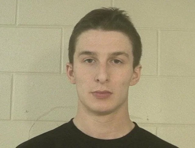 被钓鱼执法的科尔