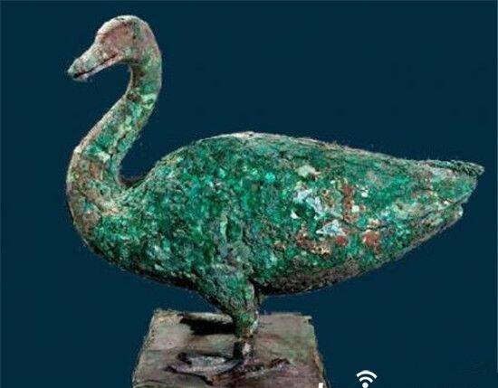 这用黄金制作的"凫雁",就是价值连城的黄金凫雁.640_500