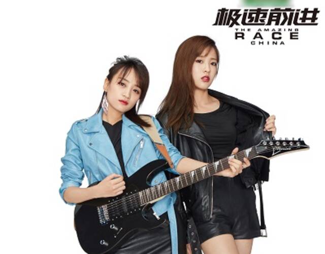 元气美少女snh48黄婷婷孙芮一甩"呆萌",掀起刘海成"摇滚女郎".