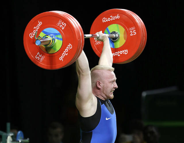 凤凰体育讯 8月12日,在里约奥运会男子举重85公斤级决赛中,芬兰选手
