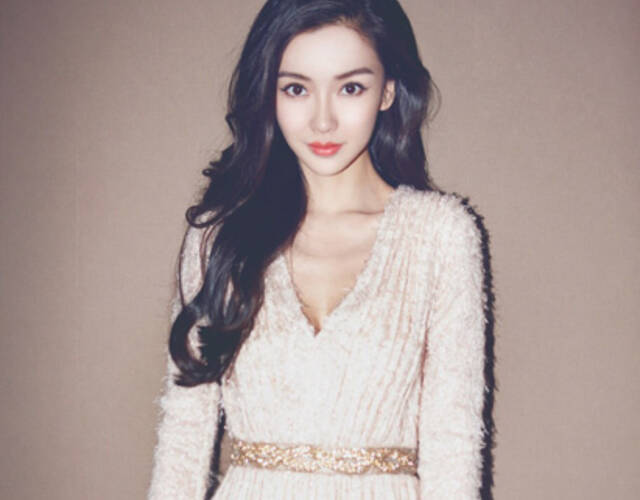 第三是angelababy(楊穎),baby不論是在韓國還是中國都人氣頗高,如今又