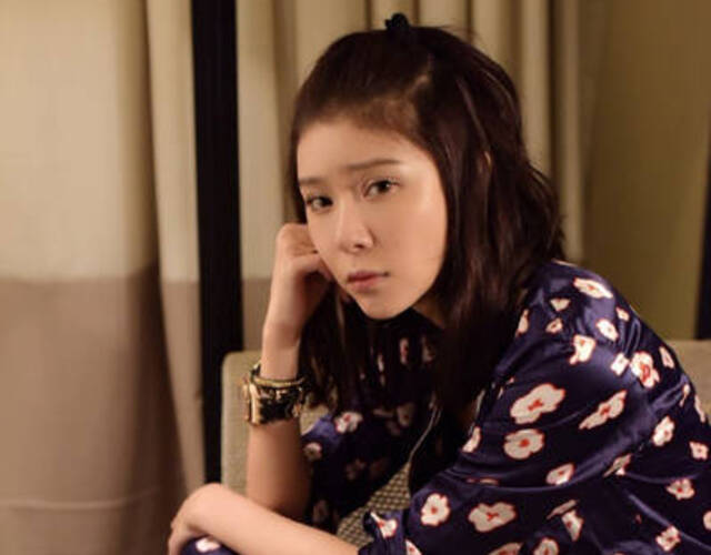 据了解,赵雅淇曾经跟演员高虎有过一段恋情.图为赵雅淇高虎亲密自拍.