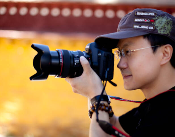 《新闻联播》迎来新主播刚强