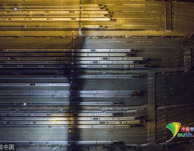 春运前一天的西安动车存车场场景