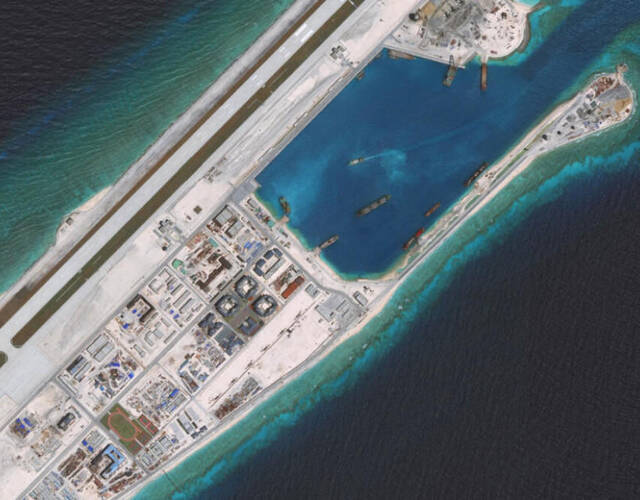 永暑岛机场可起降远距离型大型运输机,永暑岛将是中国在南沙最大的