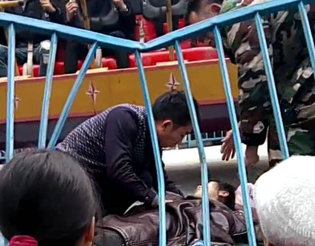 乘坐游乐设施时,女孩被甩出身亡