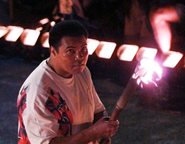 一代拳王阿里去世 生涯回顾