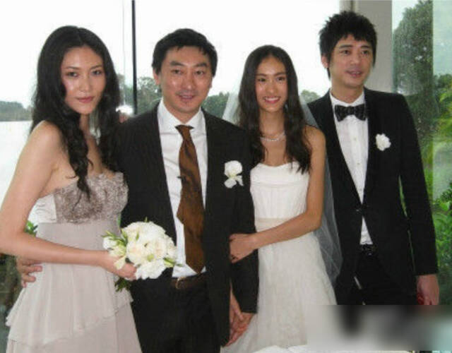秦舒培2012年嫁给华谊兄弟总经理赵磊,后传出离婚.(资料图)