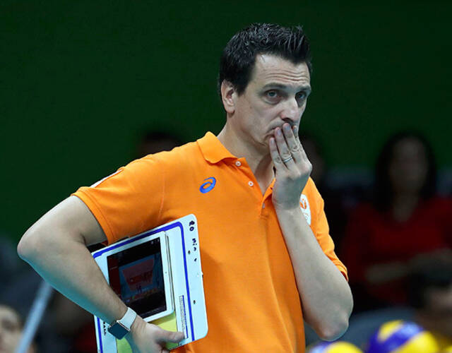 北京时间8月16日,女排1/4决赛,荷兰女排对战韩国,古德蒂用手捂嘴,表情