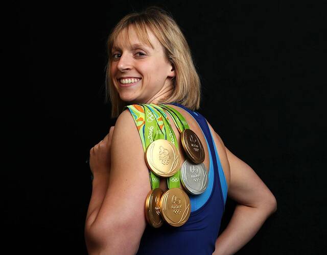 美国游泳天才少女莱德基